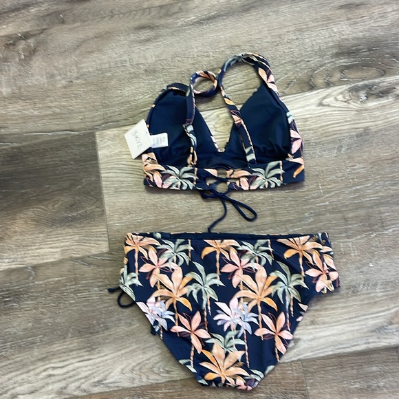 Skye 2 piece bathing suit NWT Size S - Picture 2 of 2